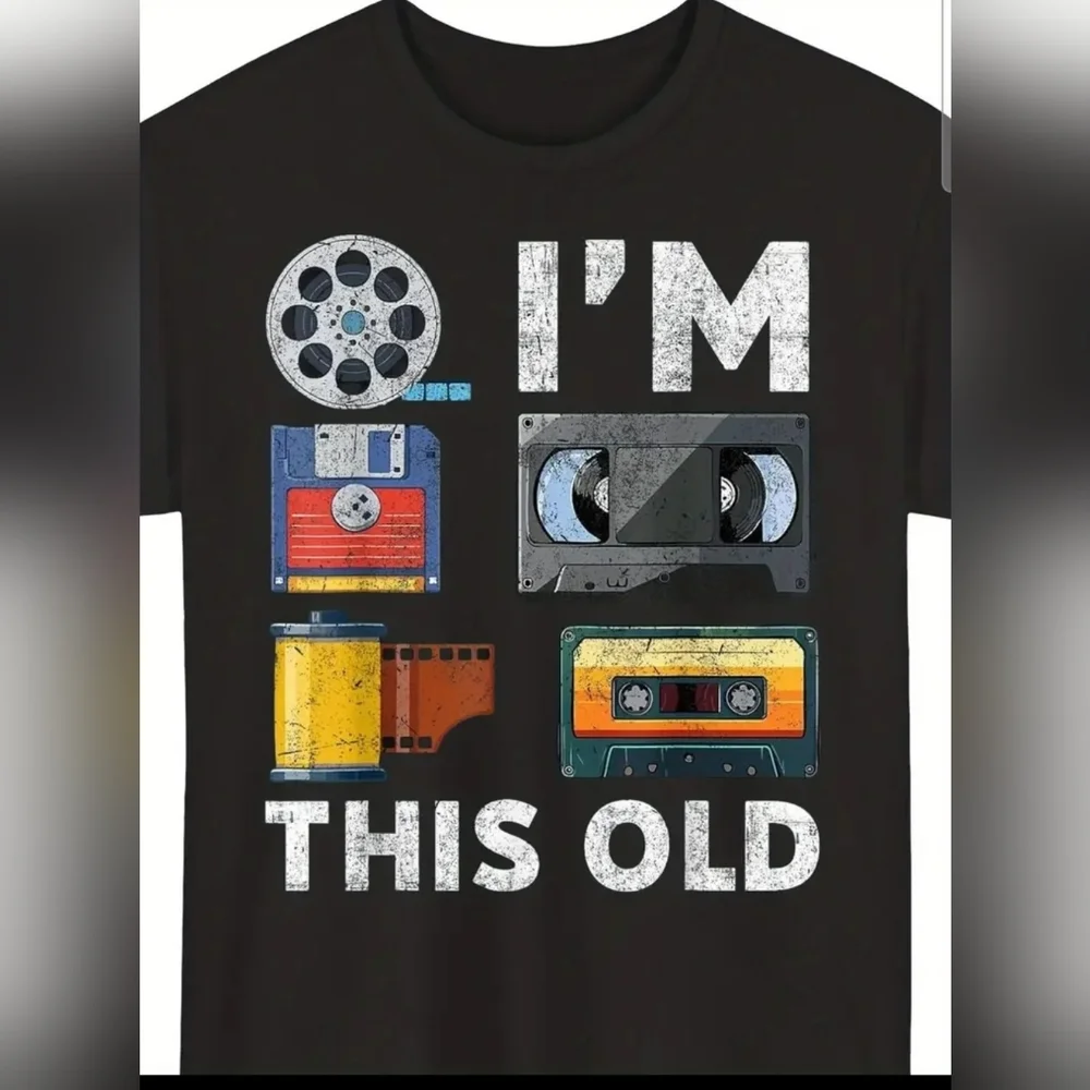 Graphic Tee Retro Themed Size L